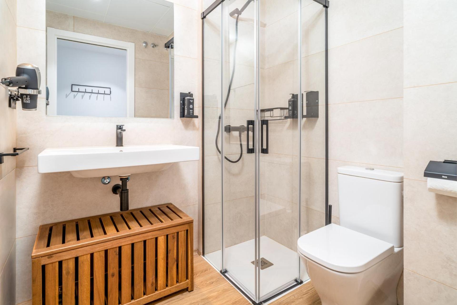 Limehome Barcelona Placa Pirineus ロスピタレート・デ・リョブレガート エクステリア 写真